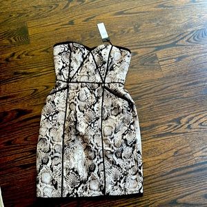 NWT AWESOME STRAPLESS BCBG dress